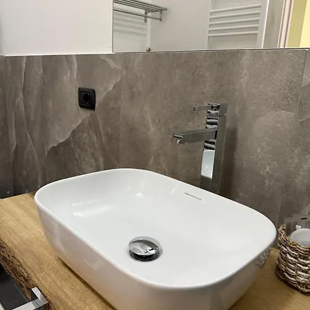 Primo Piano بيت ضيافة 3*