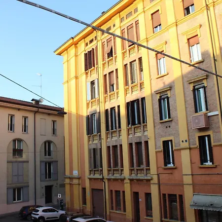 Primo Piano مودينا