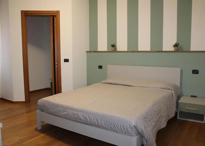 Primo Piano Гостевой дом Модена